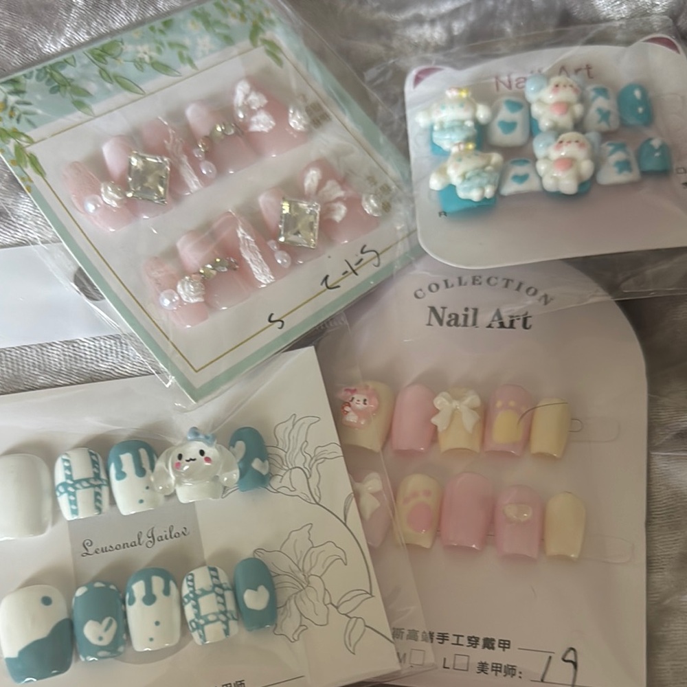 Lot of press on nails 38 pairs